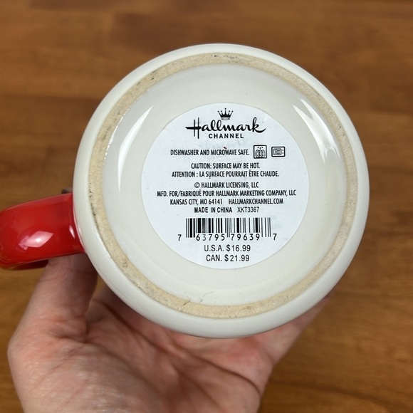 Hallmark channel watching mug Christmas mug NWOB - Picture 4 of 6